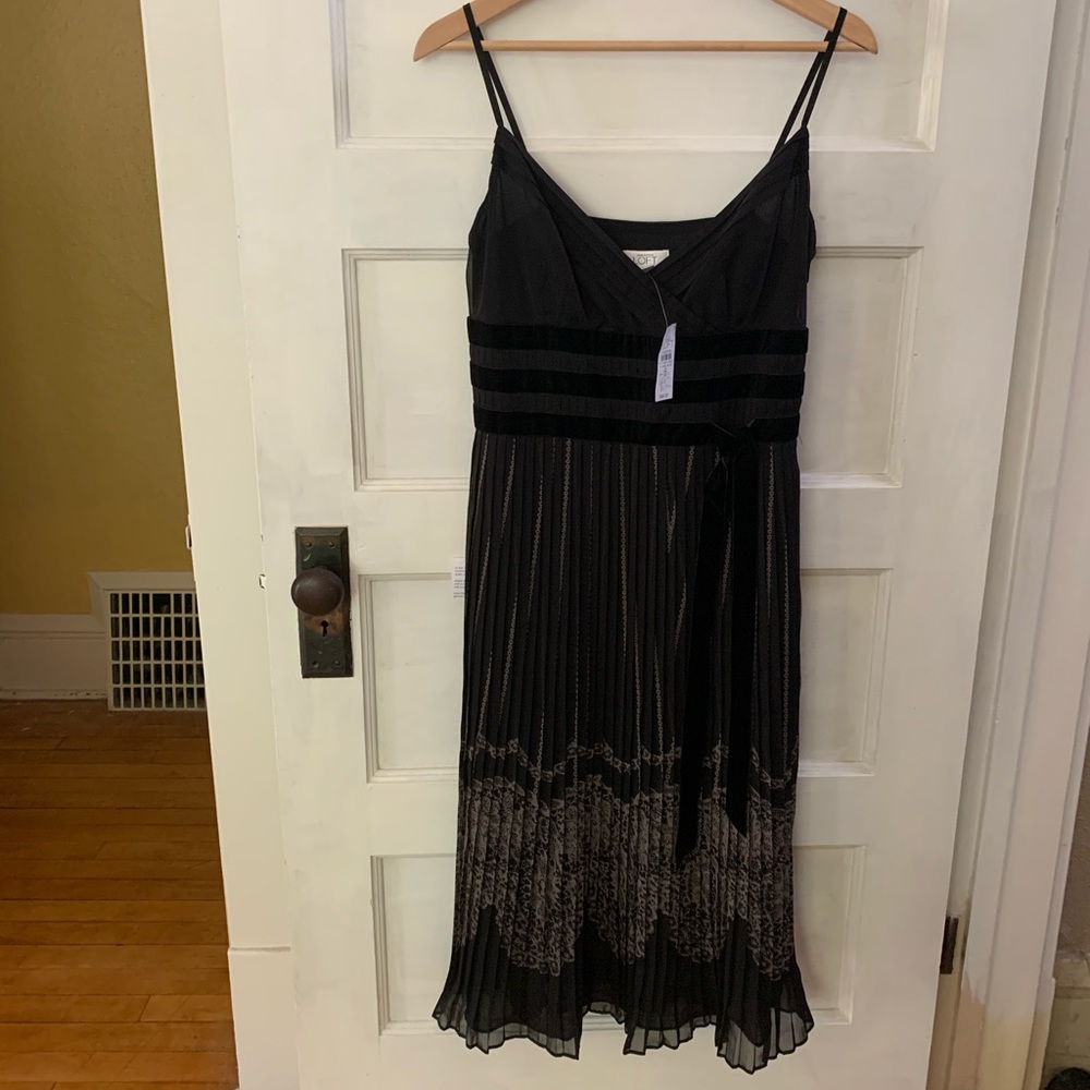 NWT Ann Taylor LOFT Dress Size 6